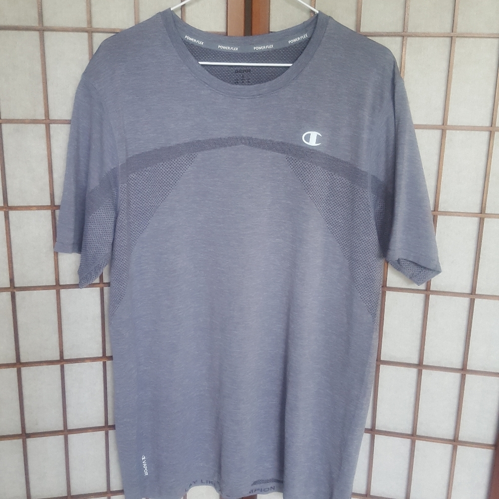 Champion drifit shirt